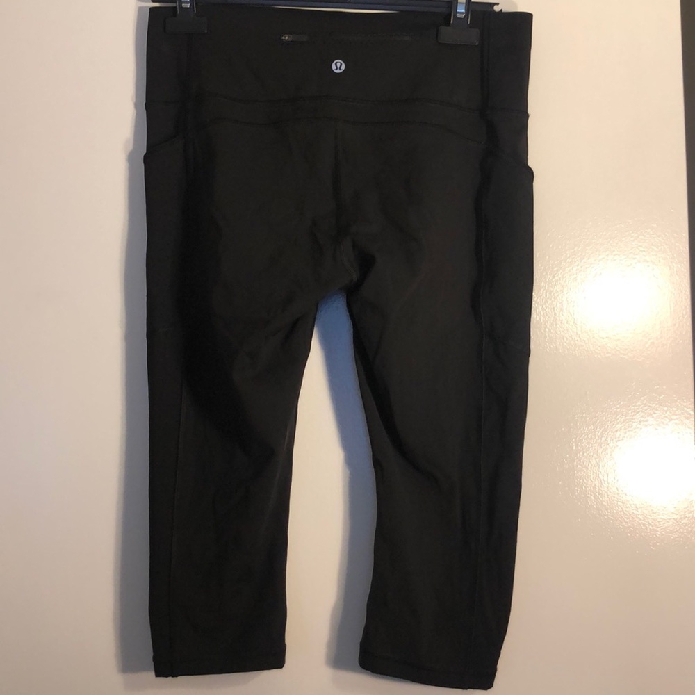 Rare Lululemon cropped pants